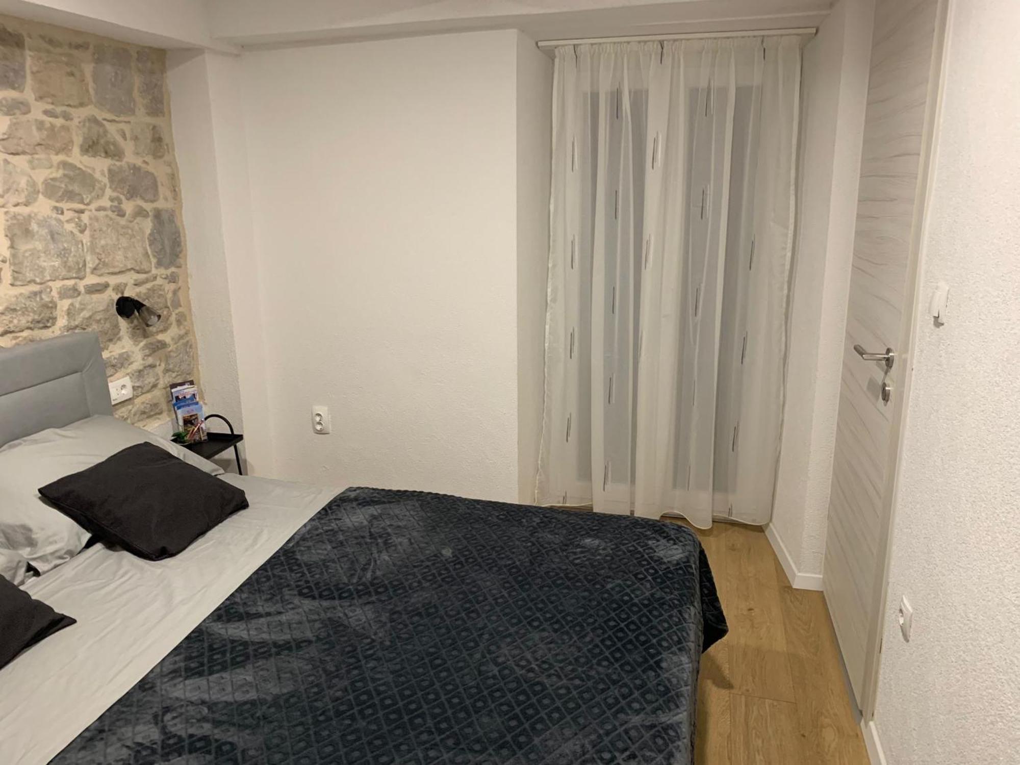 Apartman Blue Moon Split- Free Parking Buitenkant foto