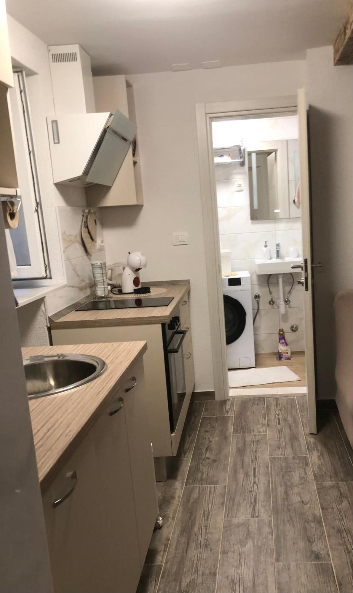 Apartman Blue Moon Split- Free Parking Buitenkant foto