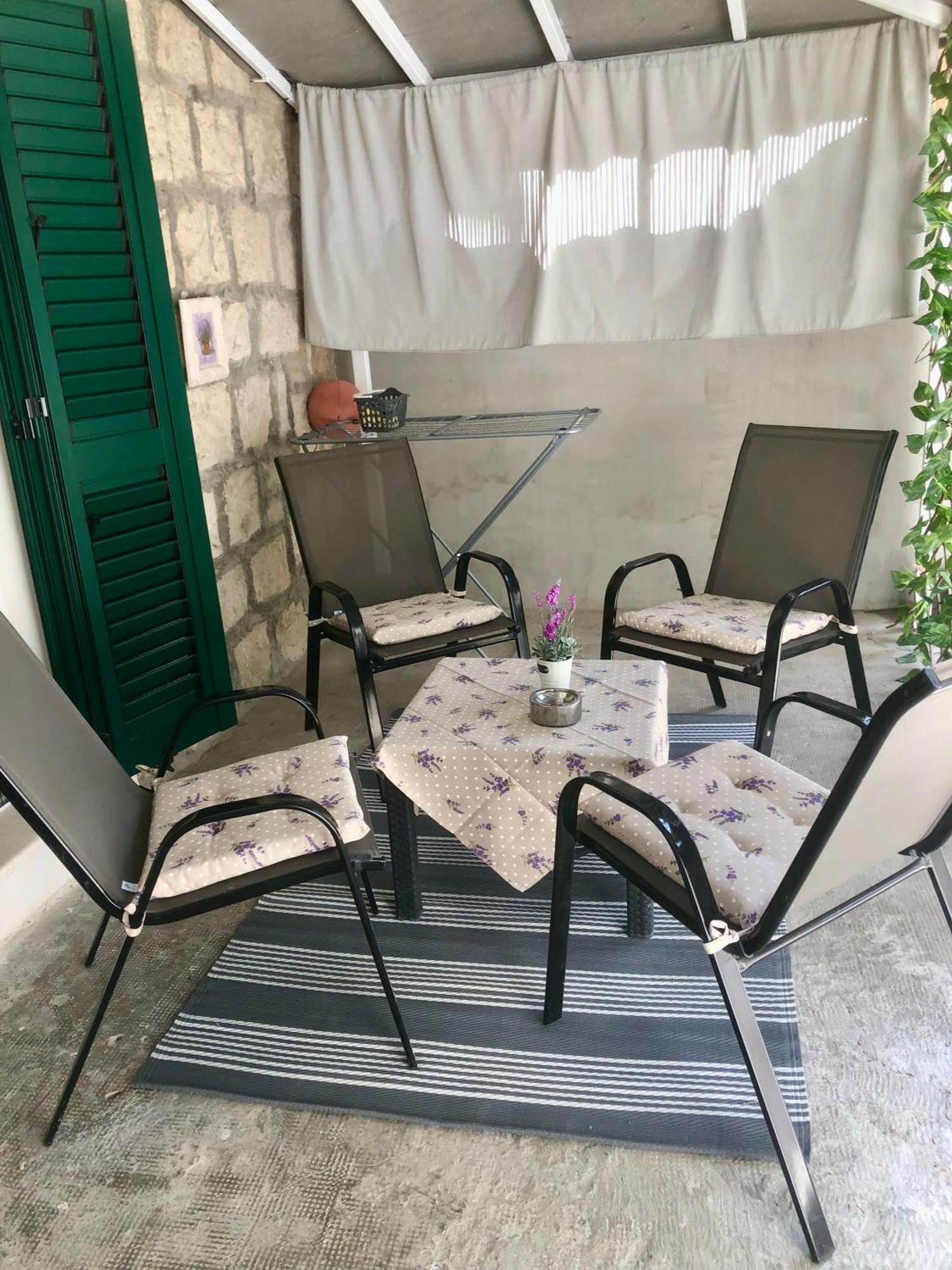 Apartman Blue Moon Split- Free Parking Buitenkant foto
